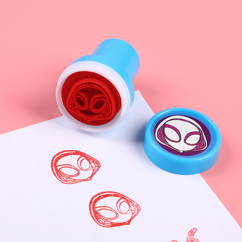 Spidey and His Amazing Stamps  - Cosplay Prop Filler recension och pris