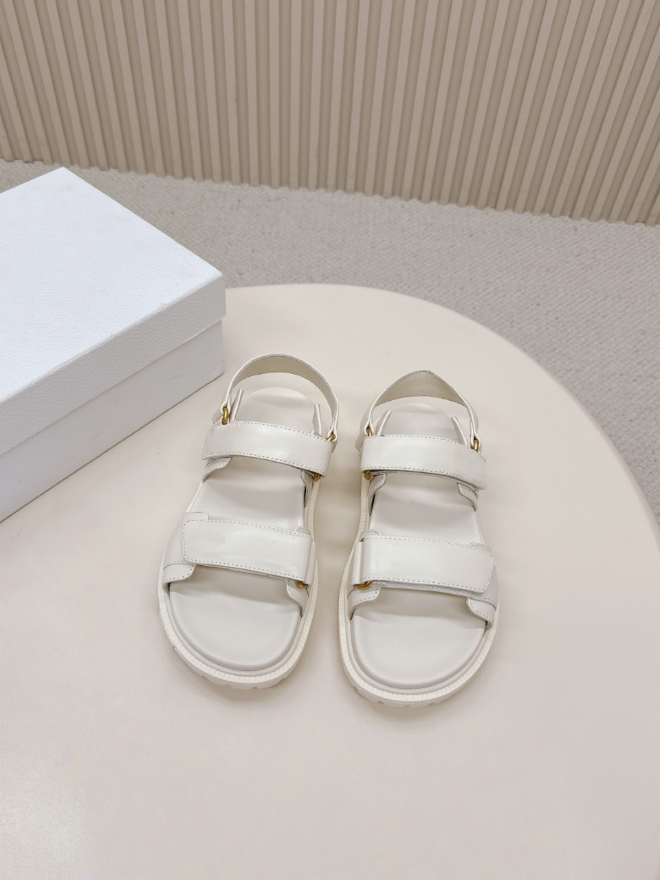 Women's Luxury Platform Sandal - Velcro Hook Loop recension och pris